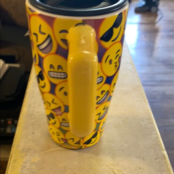 Smiley face coffee mug - Picture 2 of 2